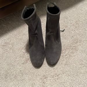 Stuart Weitzman gray ankle boots, fits like 8.5